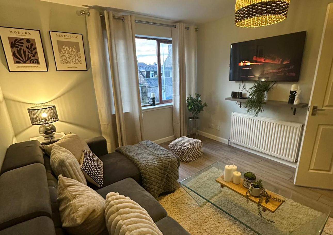 Lovely Modern 2 Bedrom Unit Close To City Center Dalneigh Eksteriør billede