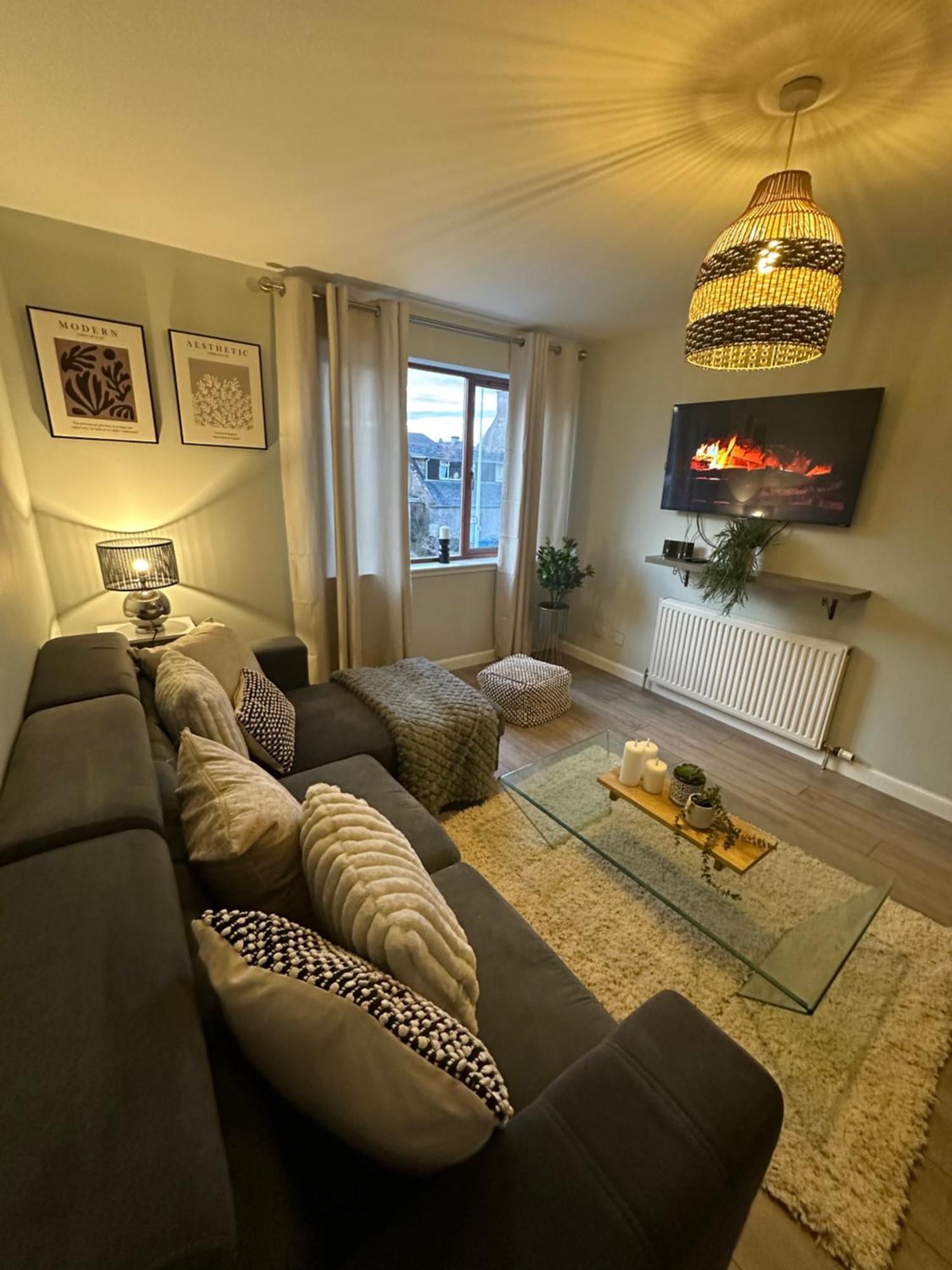 Lovely Modern 2 Bedrom Unit Close To City Center Dalneigh Eksteriør billede